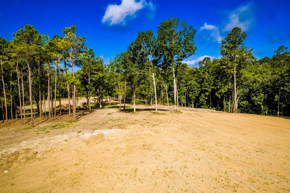 9349 Us-190 W Livingston, TX 77351