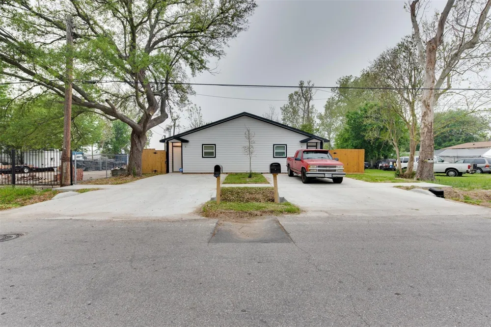 2702 Reid Street #A Houston, TX 77026