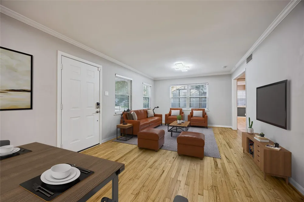 858 Azalea Street Houston, TX 77018