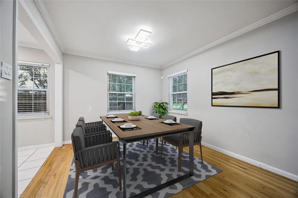 858 Azalea Street Houston, TX 77018
