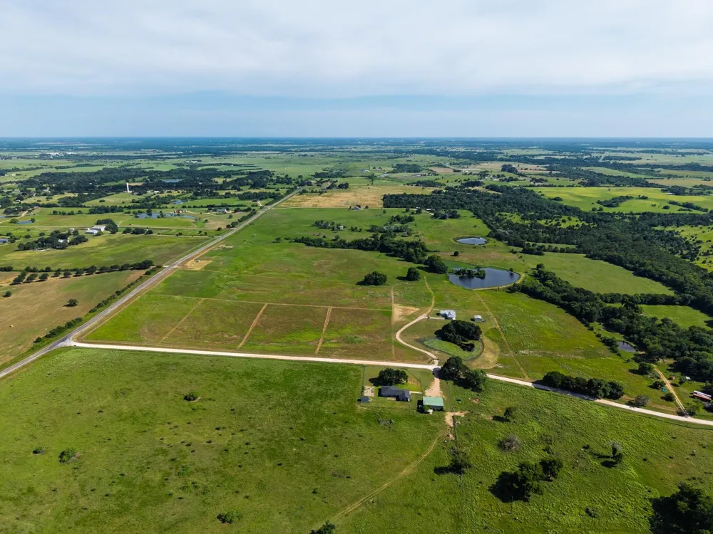 8293 Tottenham Road Chappell Hill, TX 77426