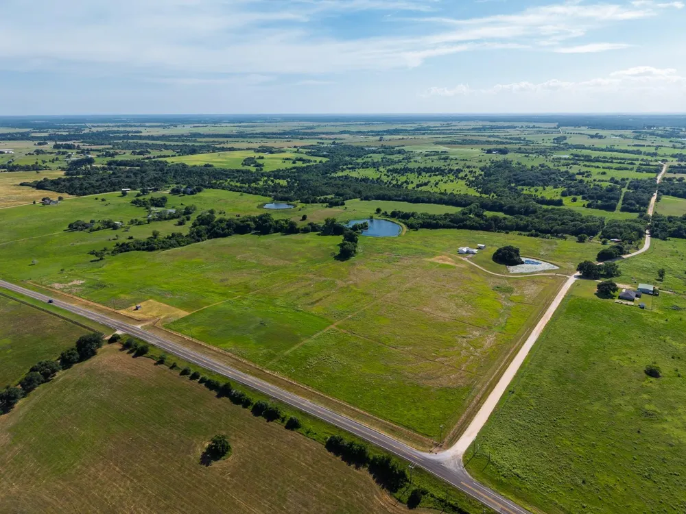 8293 Tottenham Road Chappell Hill, TX 77426