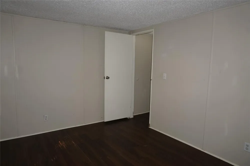 9999 Elder Street Willis, TX 77318