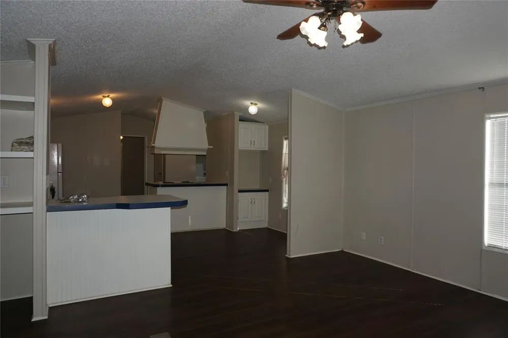 9999 Elder Street Willis, TX 77318