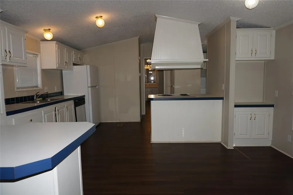 9999 Elder Street Willis, TX 77318