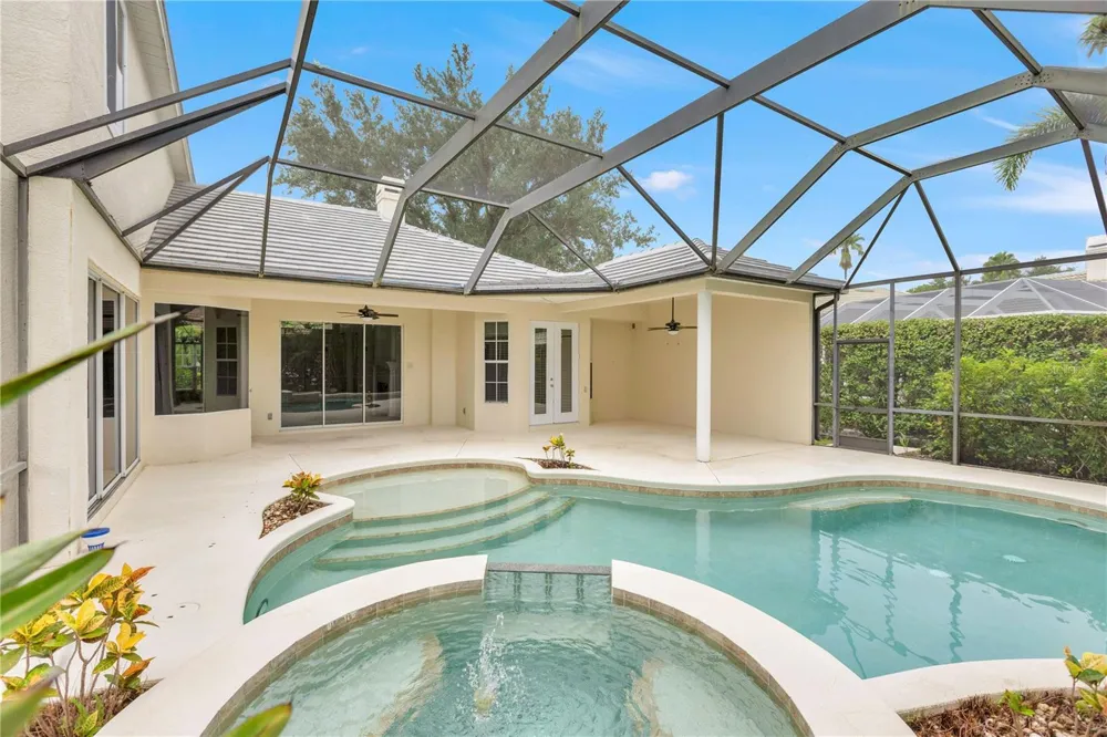 8018 WATERVIEW BOULEVARD Bradenton, FL 34202