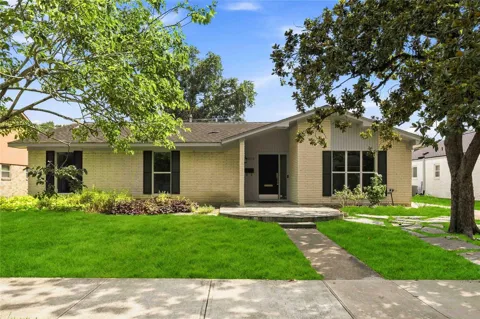 6215 Queensloch Drive