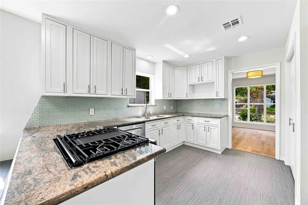 6215 Queensloch Drive Houston, TX 77096