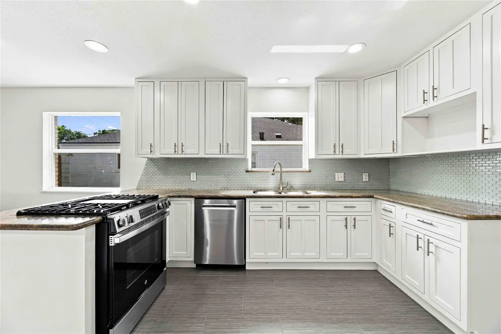 6215 Queensloch Drive Houston, TX 77096