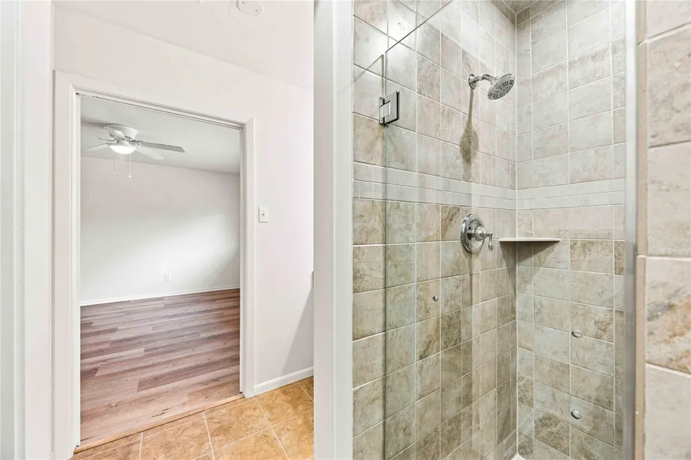 6215 Queensloch Drive Houston, TX 77096