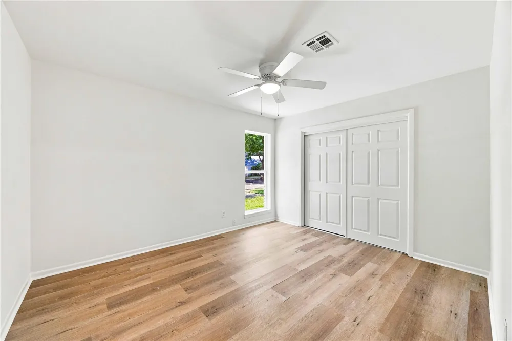 6215 Queensloch Drive Houston, TX 77096