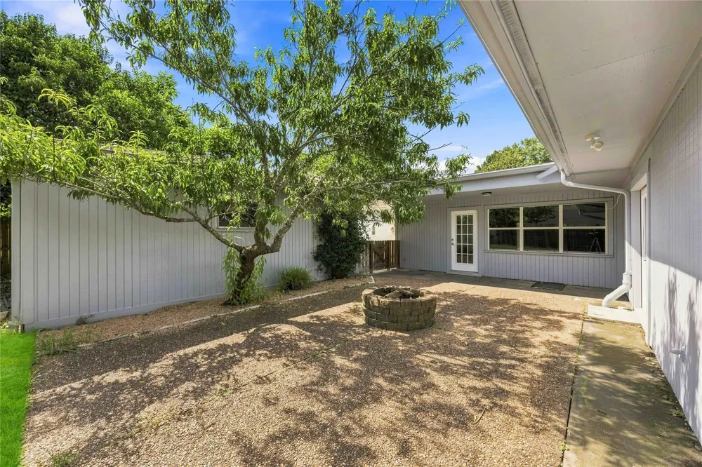 6215 Queensloch Drive Houston, TX 77096