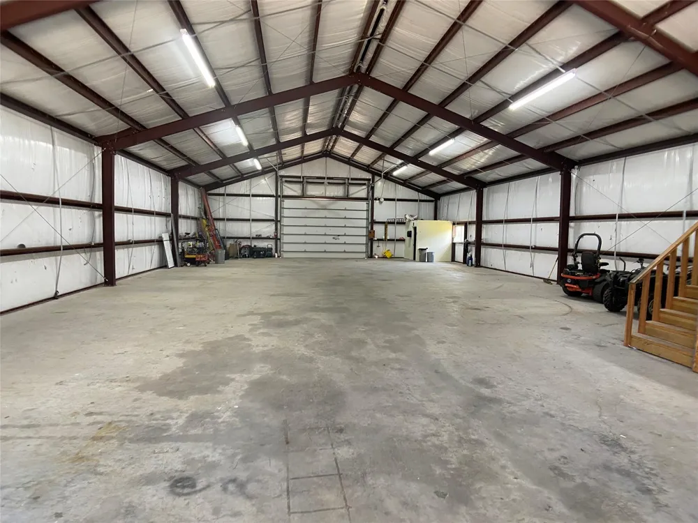 20515 Kickapoo Road Waller, TX 77484