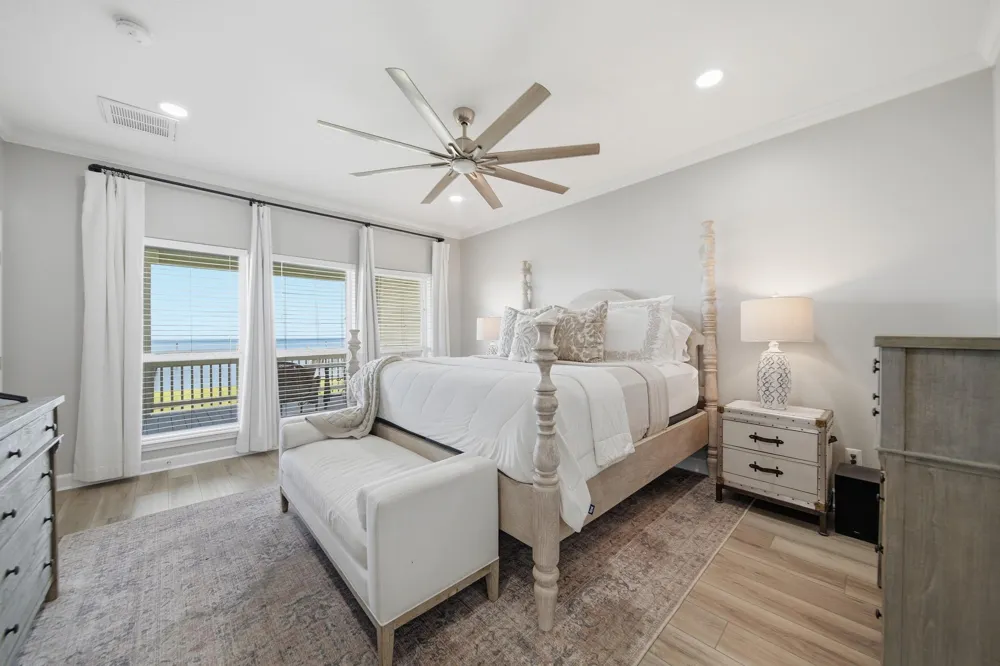 2534 Cliff Drive San Leon, TX 77539