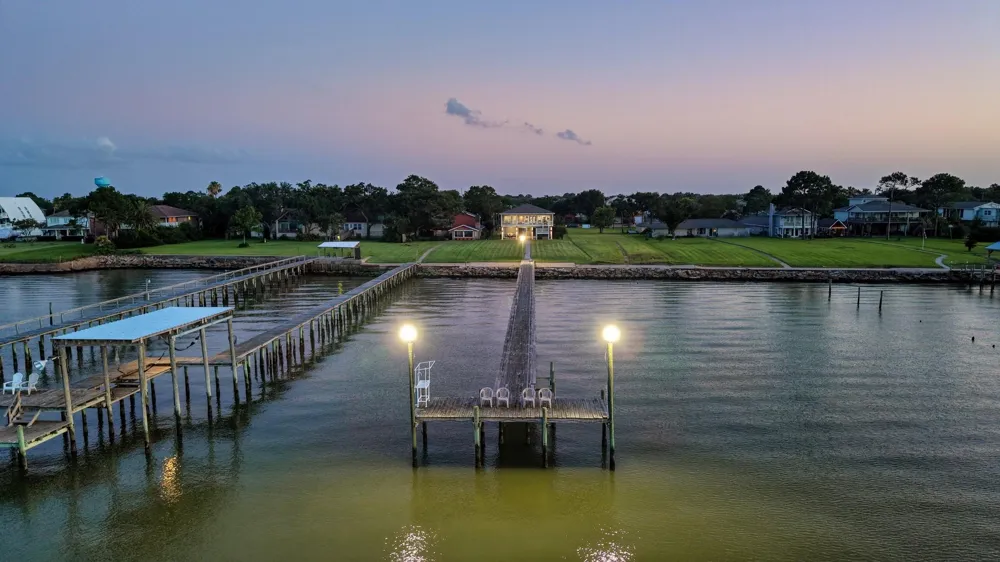 2534 Cliff Drive San Leon, TX 77539