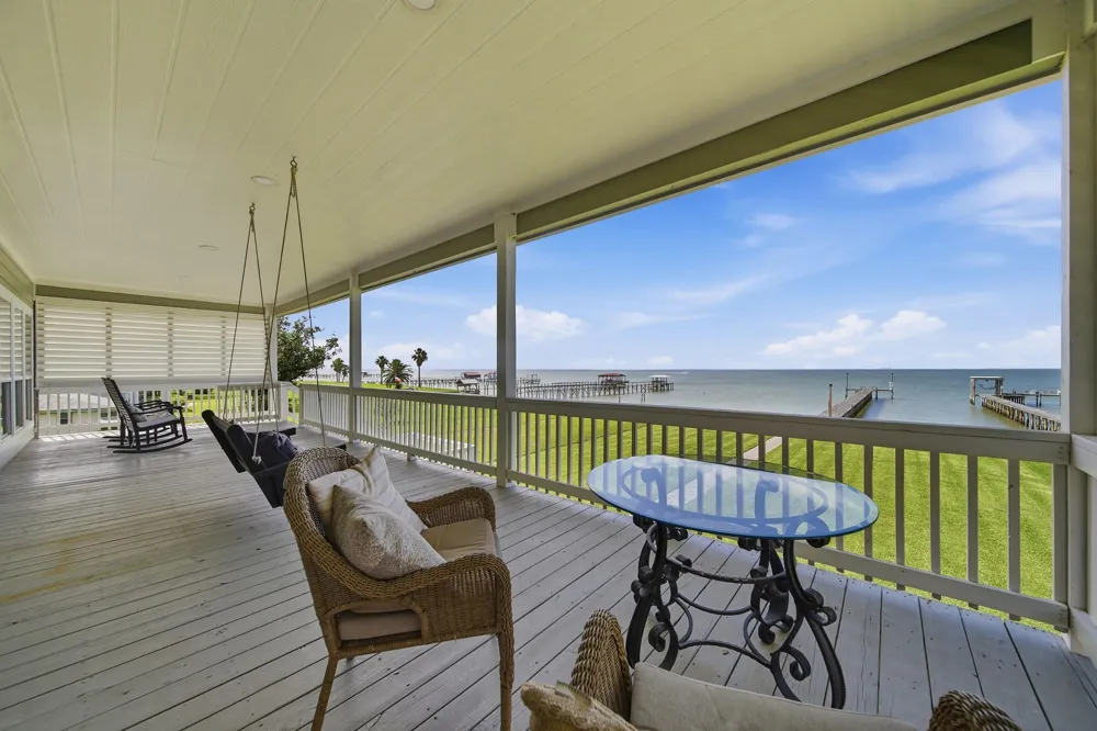 2534 Cliff Drive San Leon, TX 77539