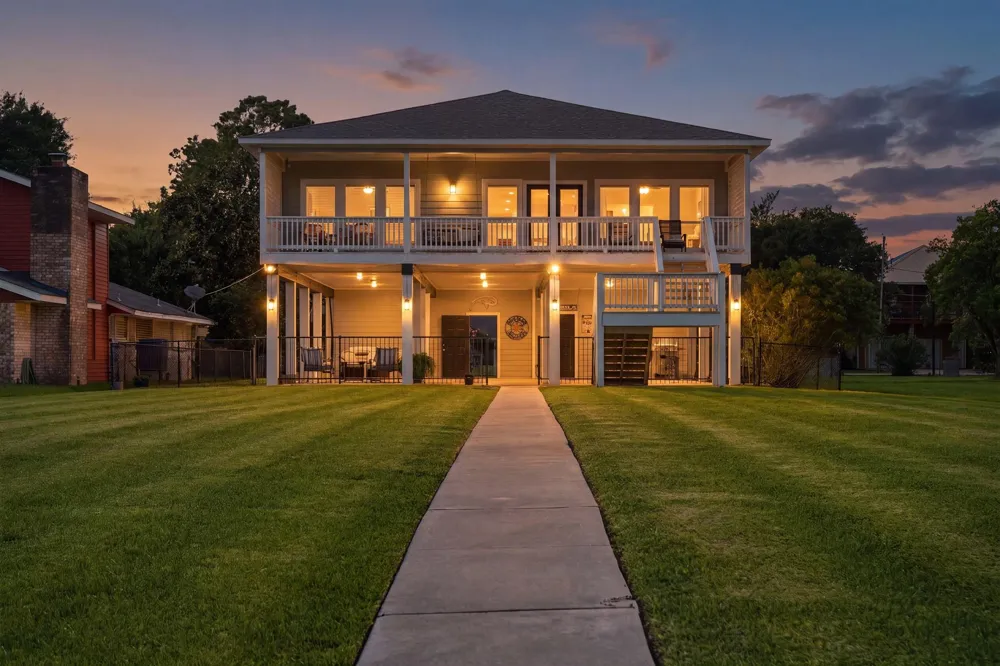 2534 Cliff Drive San Leon, TX 77539