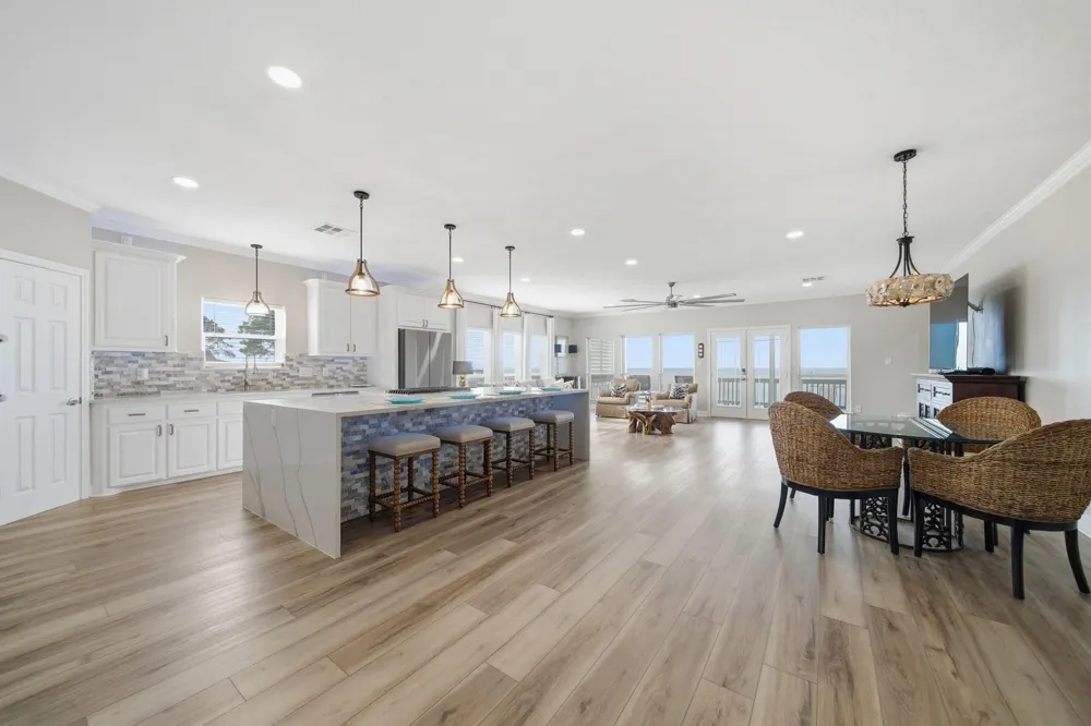 2534 Cliff Drive San Leon, TX 77539