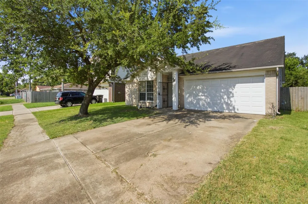 15738 Boonridge Road Houston, TX 77053