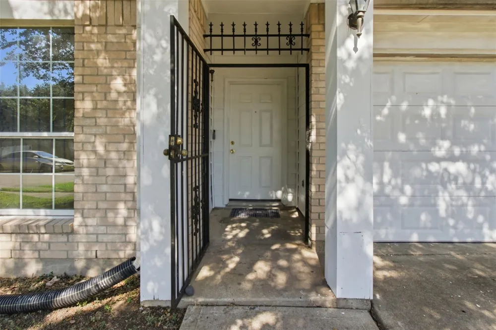 15738 Boonridge Road Houston, TX 77053