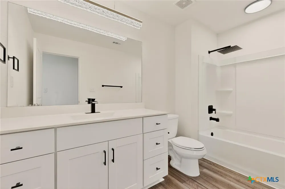361 Wren Lane Kyle, TX 78640
