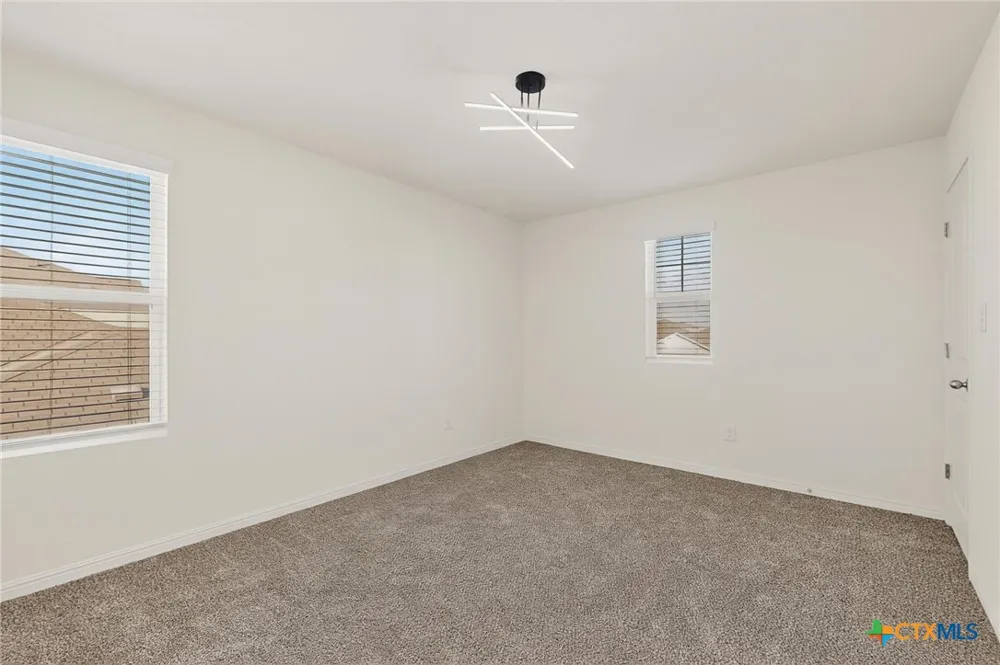 361 Wren Lane Kyle, TX 78640