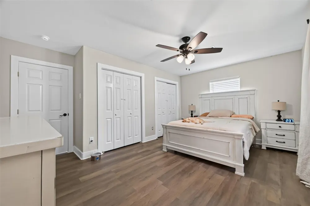 68 White Oak Drive New Caney, TX 77357