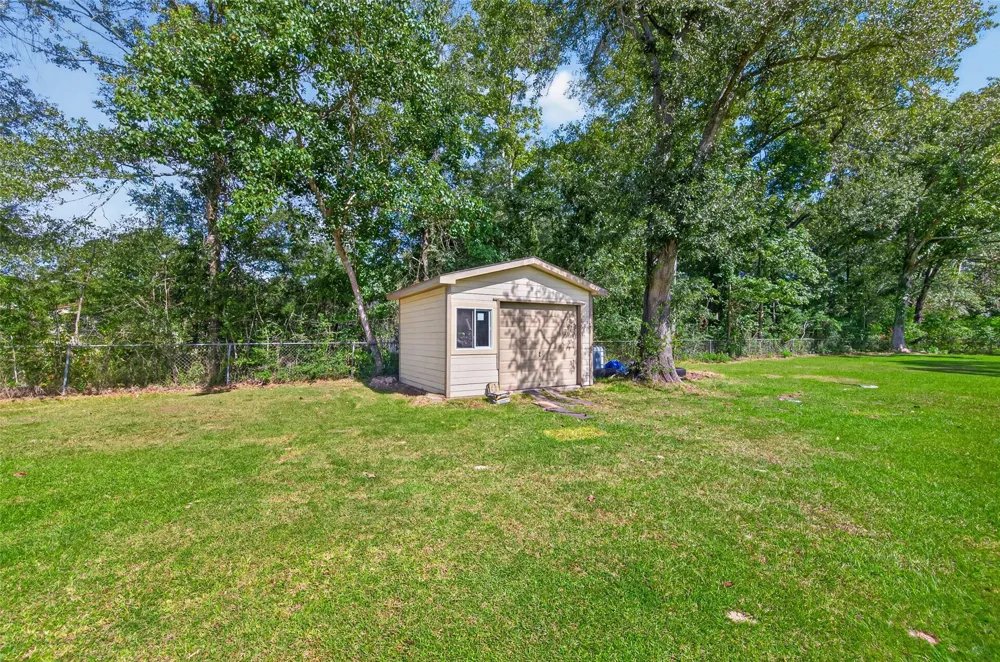 68 White Oak Drive New Caney, TX 77357