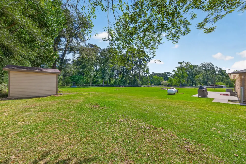 68 White Oak Drive New Caney, TX 77357