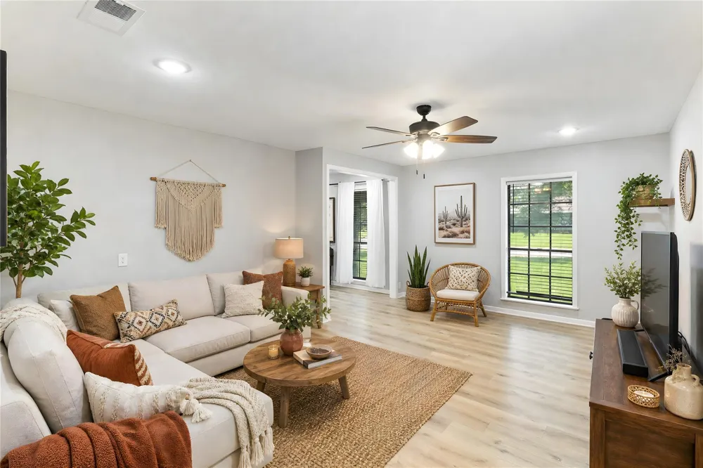 117 Cannon Street Clute, TX 77531