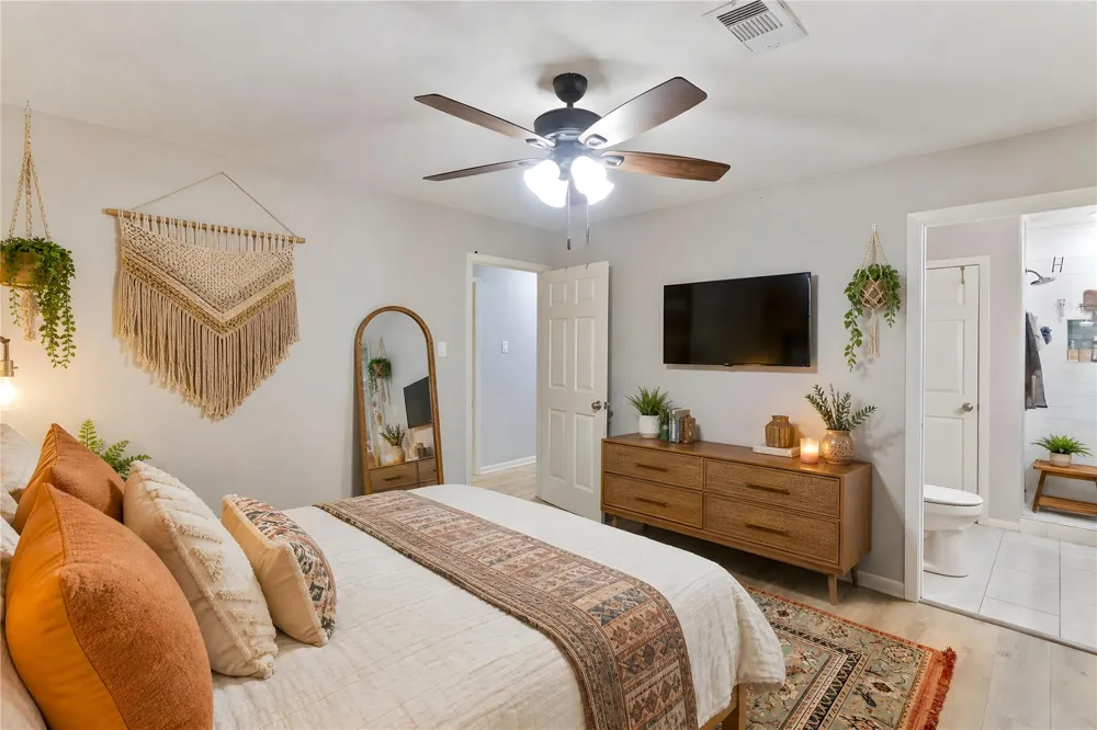 117 Cannon Street Clute, TX 77531