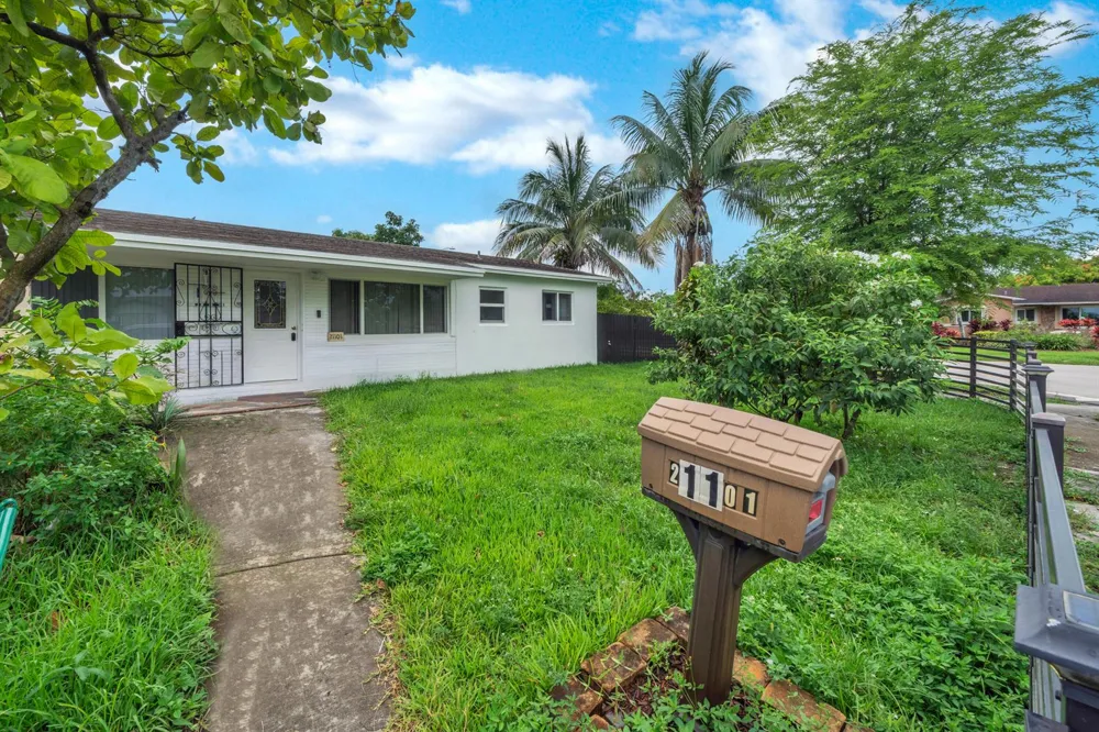 21101 NW 29TH AVENUE Miami Gardens, FL 33056