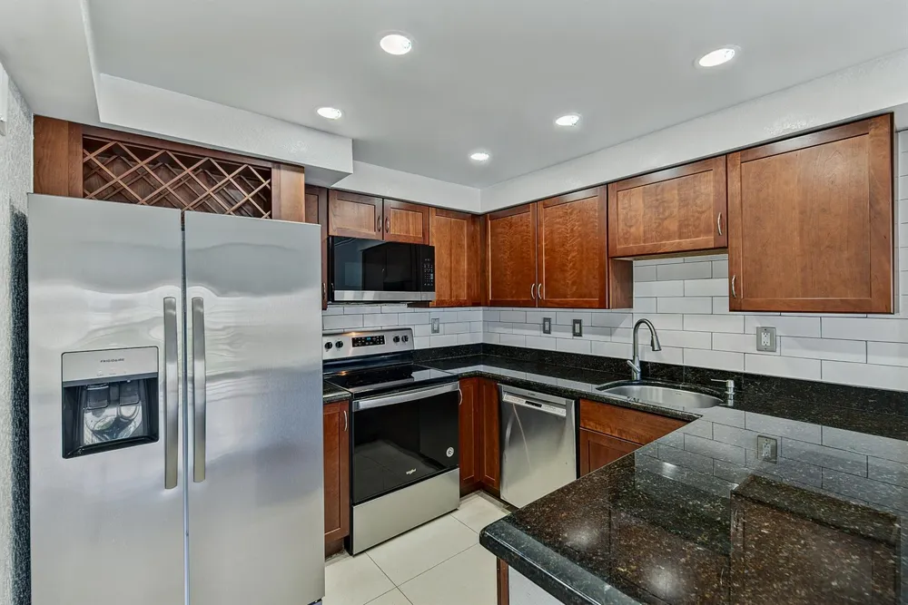 2900 NE 30th Street #9i Fort Lauderdale, FL 33306
