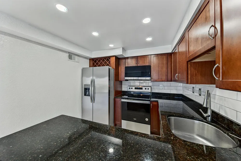 2900 NE 30th Street #9i Fort Lauderdale, FL 33306