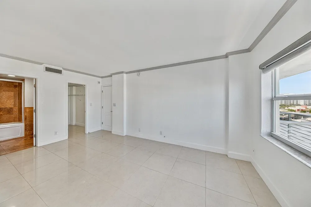 2900 NE 30th Street #9i Fort Lauderdale, FL 33306