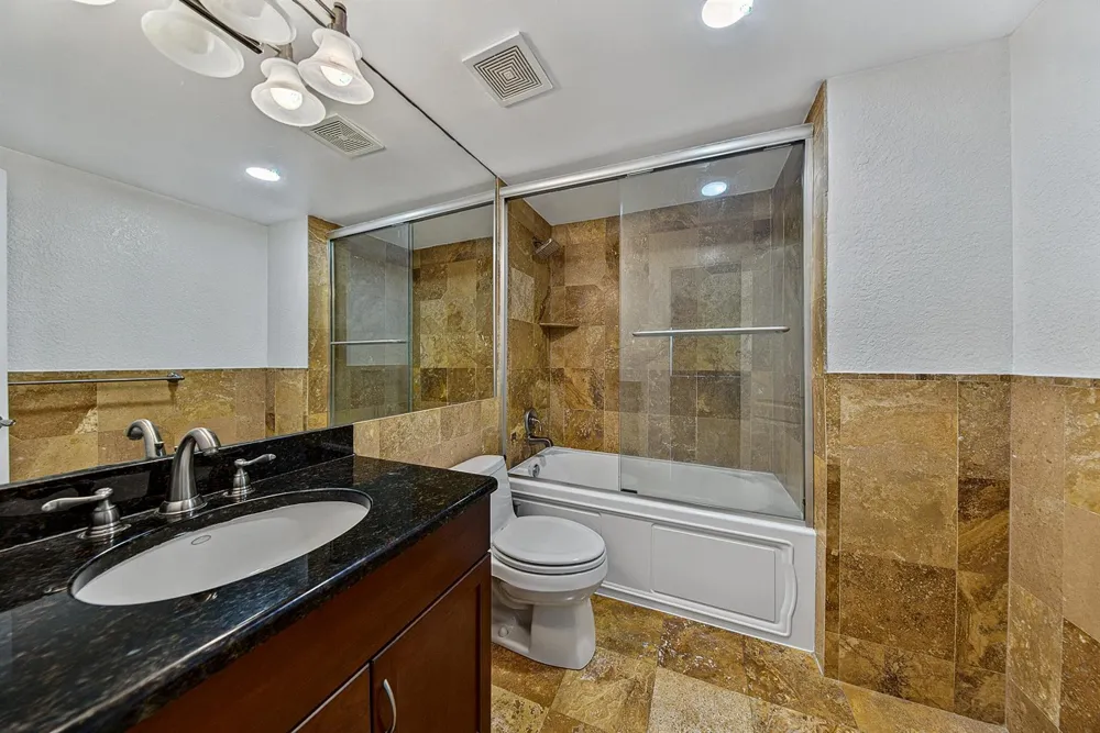 2900 NE 30th Street #9i Fort Lauderdale, FL 33306
