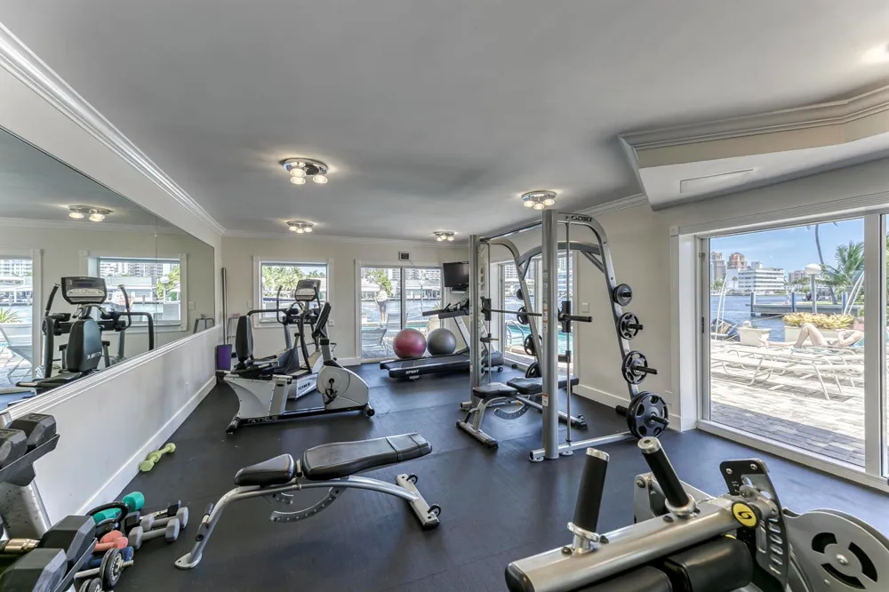 2900 NE 30th Street #9i Fort Lauderdale, FL 33306