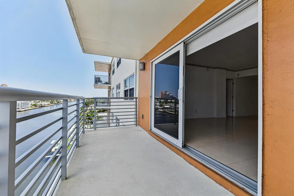2900 NE 30th Street #9i Fort Lauderdale, FL 33306