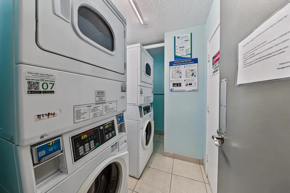 2900 NE 30th Street #9i Fort Lauderdale, FL 33306