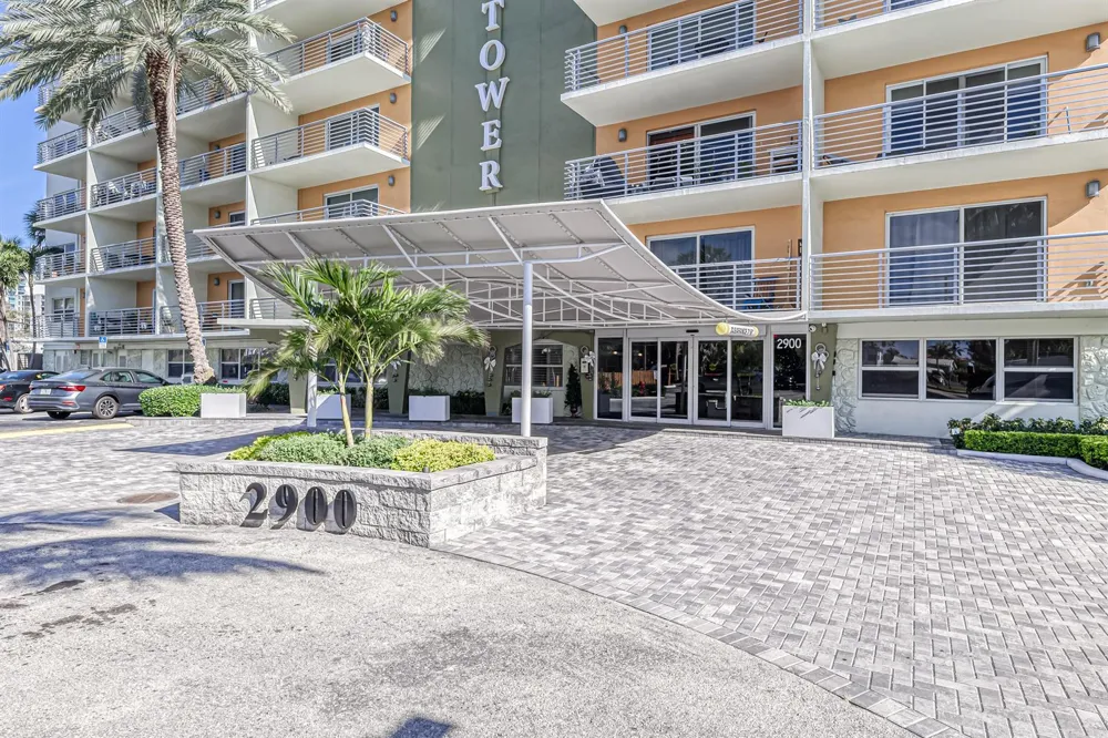 2900 NE 30th Street #9i Fort Lauderdale, FL 33306