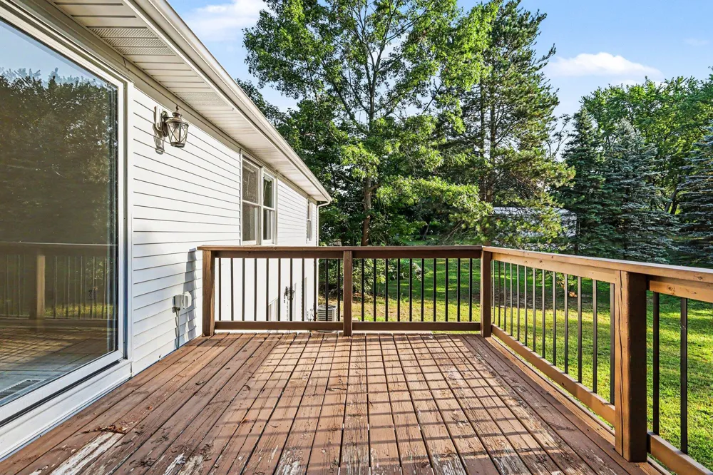 4372 Hunsberger Avenue NE Plainfield Charter Township, MI 49525