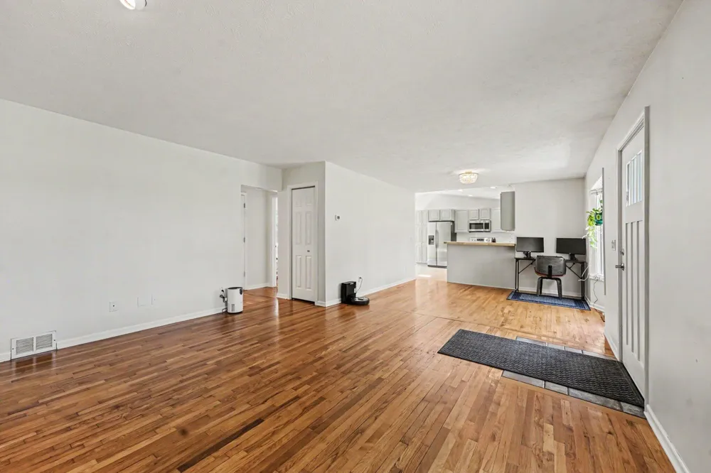 4372 Hunsberger Avenue NE Plainfield Charter Township, MI 49525