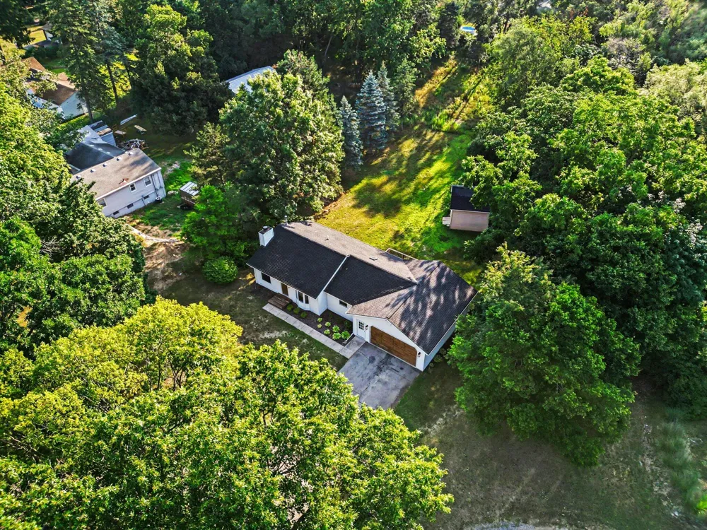 4372 Hunsberger Avenue NE Plainfield Charter Township, MI 49525