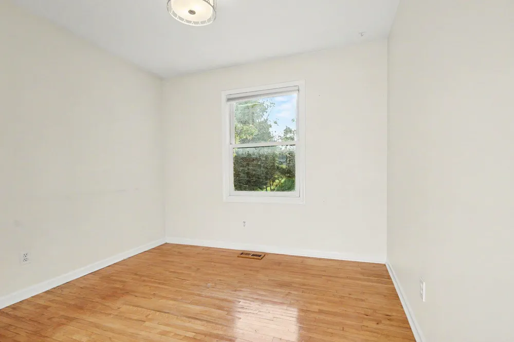 4372 Hunsberger Avenue NE Plainfield Charter Township, MI 49525