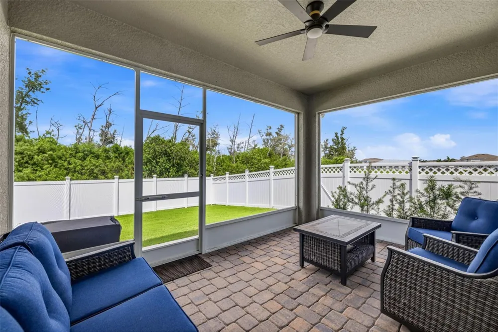 1065 SIGNET DRIVE Apollo Beach, FL 33572