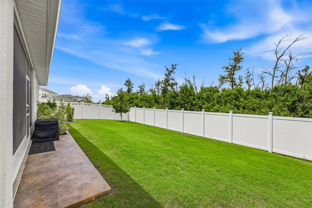 1065 SIGNET DRIVE Apollo Beach, FL 33572