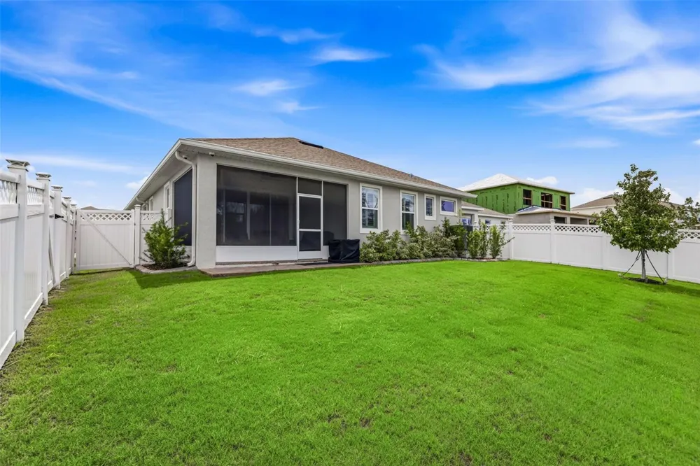 1065 SIGNET DRIVE Apollo Beach, FL 33572