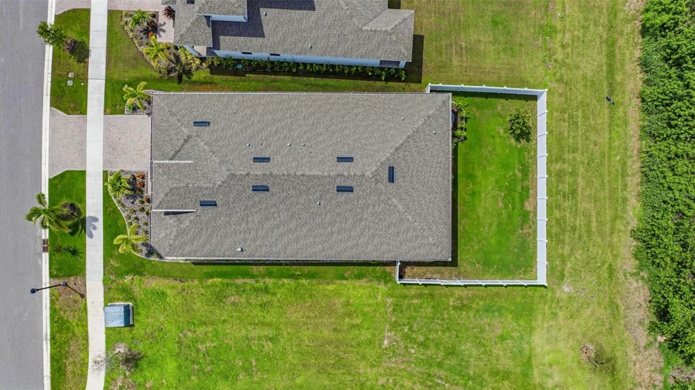 1065 SIGNET DRIVE Apollo Beach, FL 33572