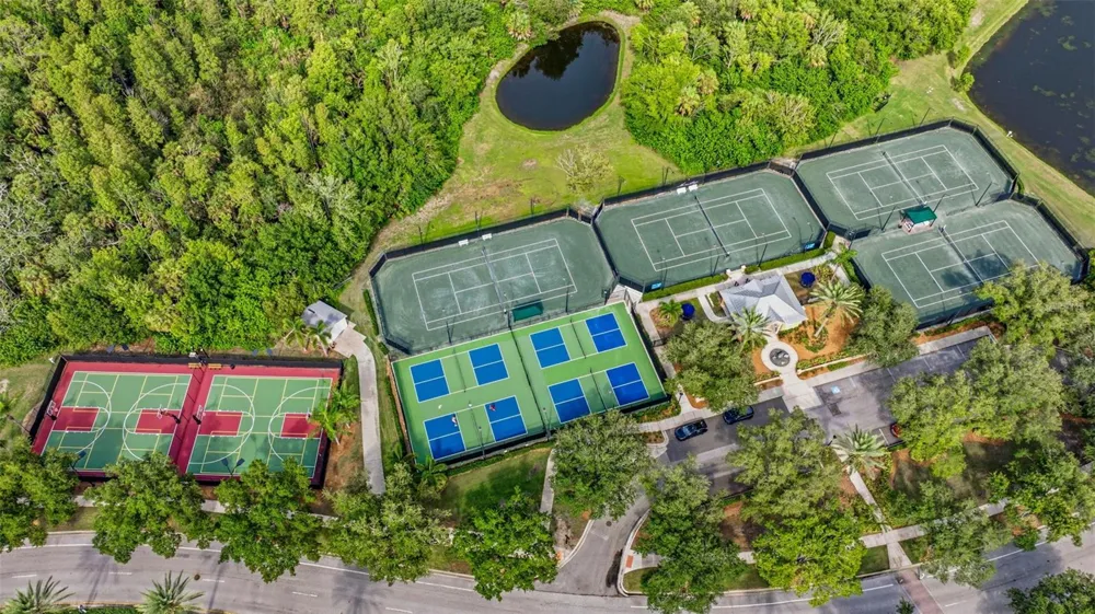 1065 SIGNET DRIVE Apollo Beach, FL 33572