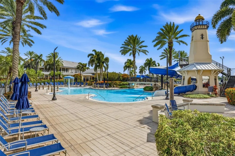1065 SIGNET DRIVE Apollo Beach, FL 33572